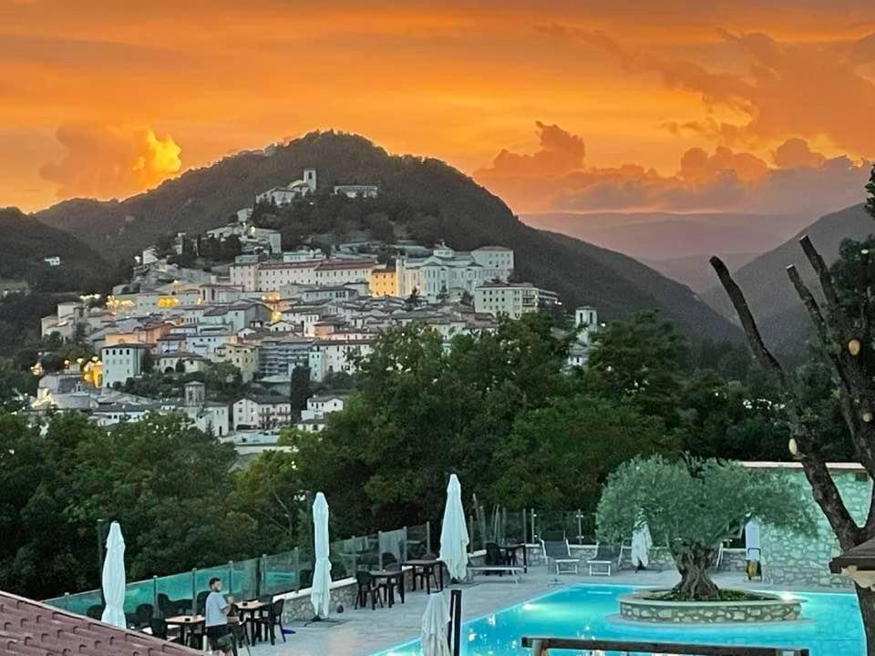 Hotel Gans Cascia Eksteriør bilde